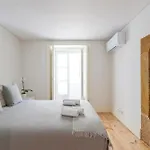 Central Bedroom In Shared House In Chiado - Historic Center Of Lisbon